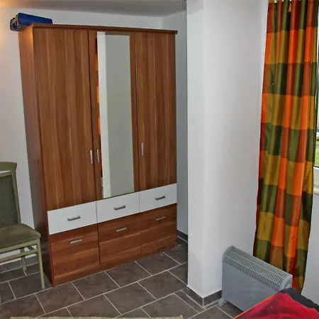 Holiday home Ferienhaus Ostkluene Use 2781